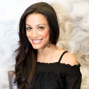 Kim McClure (Pizelli)